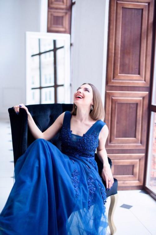 Москва.  ТФП.  Мы ищем визажиста с оплатой расходников для съемки 24 февраля, 12: 00 (к этому времени модель должна быть готова. 05