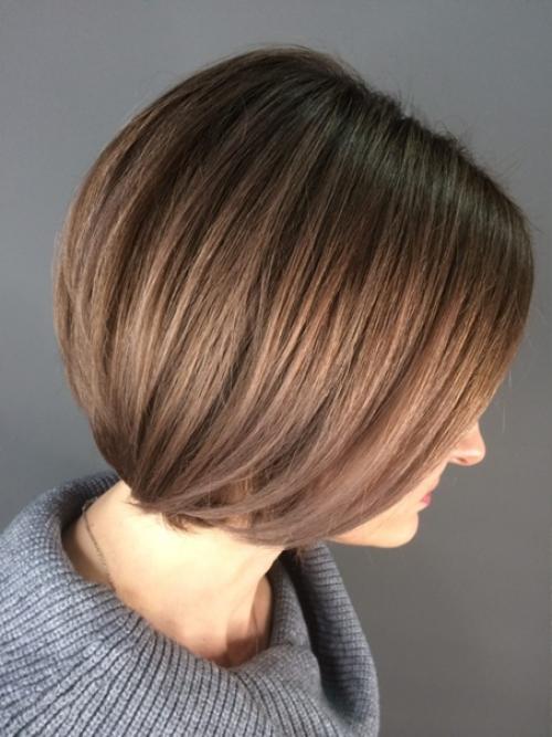 Шатуш одна из самых популярных технологий окрашивания, представляющая собой плавный переход от темных оттенков к более светлым. 01