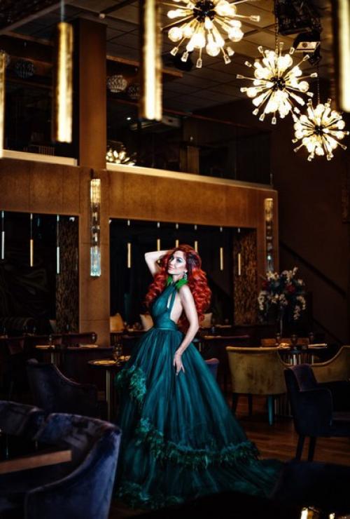 Вчера была промосьемка, а сегодня уже готовы поделиться результатом? 03