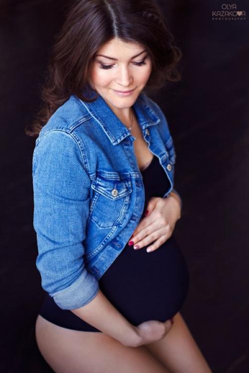 Всем привет!  Сегодня я хочу дать несколько рекомендаций о том, как подготовиться к беременной фотосессии. 01