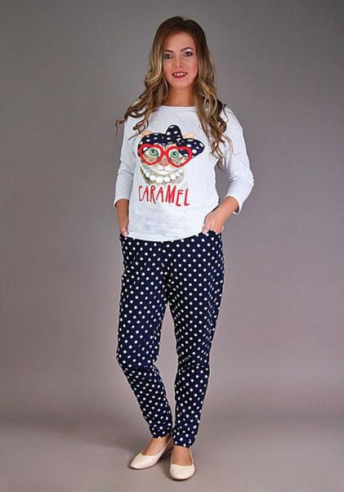 Взгляд на стиль. Одни донашивают дома старые вещи, другие злоупотребляют халатами или пеньюарами и лишь немногие выглядят действительно хорошо. 04 Взгляд на стиль. Одни донашивают дома старые вещи, другие злоупотребляют халатами или пеньюарами и лишь немногие выглядят действительно хорошо. 04