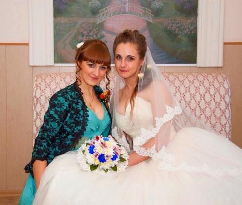 Милые девушки.  Мы предлагаем вам свою помощь в создании любого праздничного образа. 05