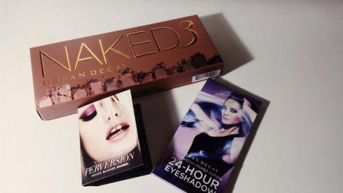 С праздником, милые девочки? 01 С праздником, милые девочки? 01