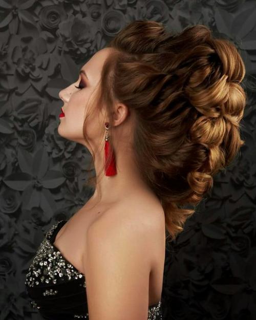 Удивительной красоты образ от преподавателей нашей академии. 02