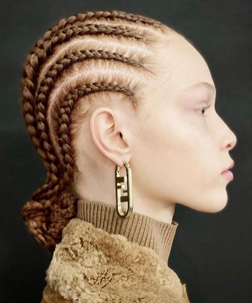 Trend Report: как стричь и укладывать волосы этой весной. 05 Trend Report: как стричь и укладывать волосы этой весной. 05