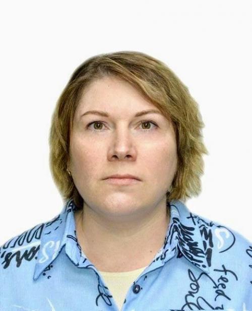 Отредактировала фото из паспорта: подобрала стиль одежды, легкий повседневный макияж, прическу оставила, чтоб было минимум изменений. 01