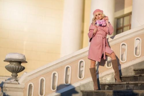 Нежный, легкий, романтичный образ парижанки создали вчера для фотосессии. 02