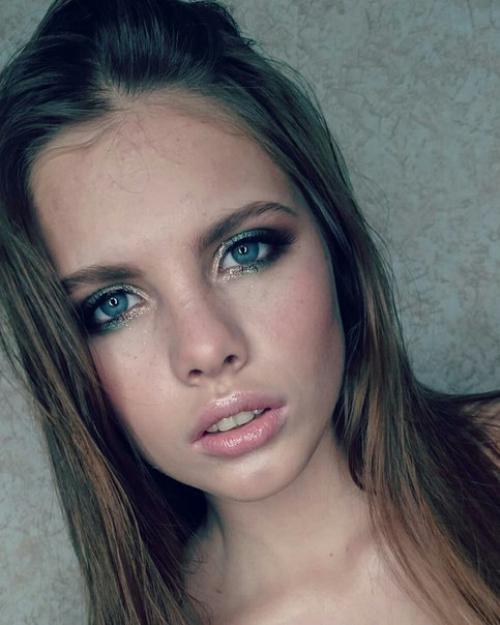 Нужны модели на макияж 750 Р, локоны 750 Р, причёски от 750 Р. (свадебный образ - другое предложение. 01