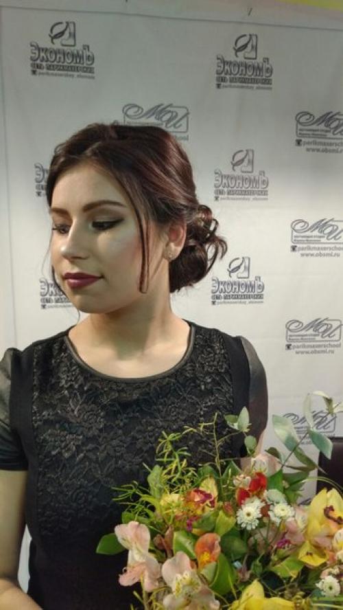 Мы приглашаем моделей на бесплатную профессиональную фотосессию занятость 18 и 19 апреля по несколько часов. 03