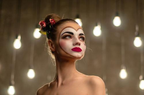 Профессиональный стилист - визажист? 06