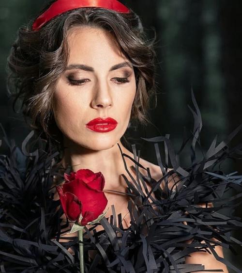 Сказка - это напоминание о том, что всегда нужно надеяться на лучшее. 02