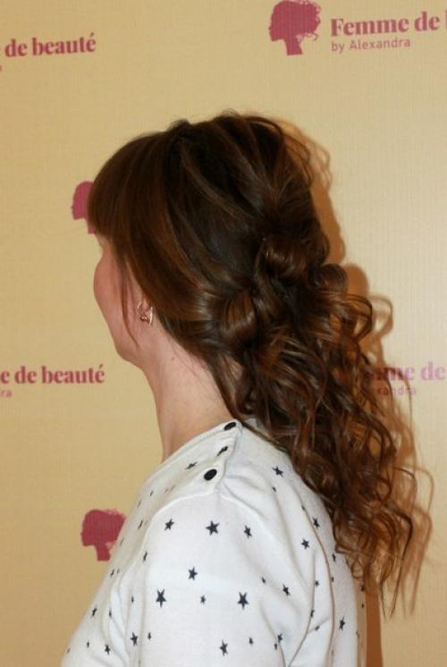 Милые девушки!  Приглашаю вас на прически и макияж по приятным ценам свой образ можете дополнить украшениями ручной работы! 01