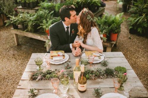 ЭКО - стиль. Свадебные торжества в эко - стиле, или, по-другому, зеленые свадьбы, уже завоевали популярность во всем мире. 03 ЭКО - стиль. Свадебные торжества в эко - стиле, или, по-другому, зеленые свадьбы, уже завоевали популярность во всем мире. 03