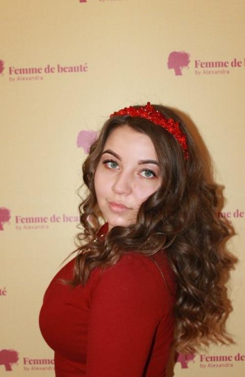 Милые девушки!  Приглашаю вас на прически и макияж по приятным ценам свой образ можете дополнить украшениями ручной работы! 06