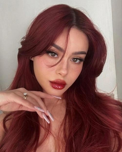 Удачное окрашивание способно творить настоящие чудеса: визуально худить лицо, улучшать цвет кожи и даже омолаживать женщину. 07 Удачное окрашивание способно творить настоящие чудеса: визуально худить лицо, улучшать цвет кожи и даже омолаживать женщину. 07