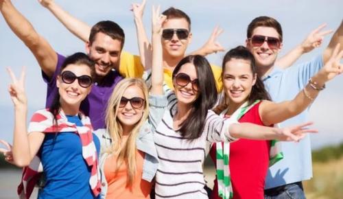 19 апреля - приглашается яркая молодежь в возрасте от 20 до 35 лет ( не старше) в качестве зрителей. 01 19 апреля - приглашается яркая молодежь в возрасте от 20 до 35 лет ( не старше) в качестве зрителей. 01