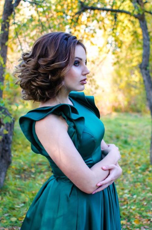 Милые девушки, выпускницы и невесты веду запись на май июнь июль август! 02