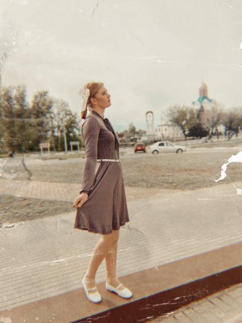 Выпускница.  В последний раз, школьный звонок. 09