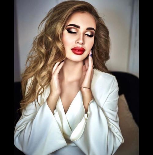 Обращайтесь, принимаю балтийская/лазурная. 01