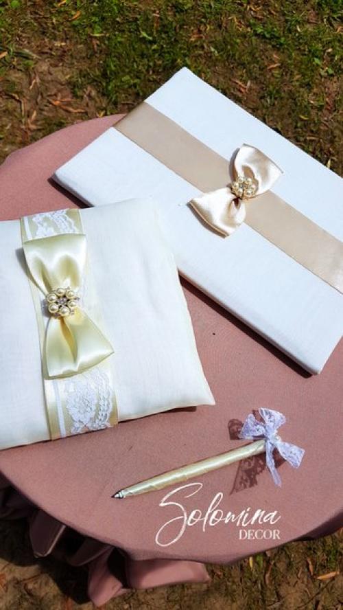 Церемония бракосочетания.  Выездная регистрация брака приятна тем, что можно выбрать обстановку. 01