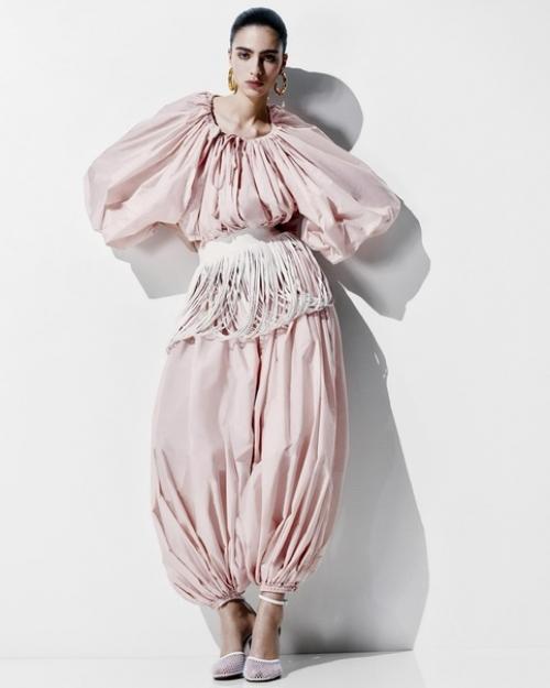 Кампания Alaia лето/осень 2024. 08 Кампания Alaia лето/осень 2024. 08