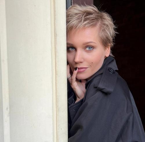 Я в Глубоком Экстазе: Кристина асмус кардинально сменила имидж, став похожей на француженку. 01