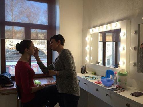 Добрый день, девочки, мы ищем в нашу студию на аренду мастеру по наращиванию ресниц и ламенированиею, с опытом работы. 04