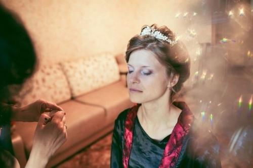 Макияж и прическа для вас? 01