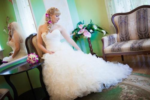 Свадебный образ: прическа макияж. 01