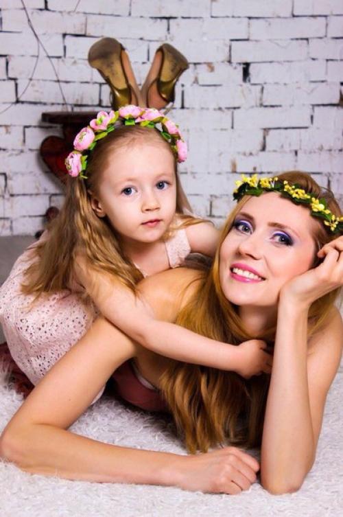 Всем привет!  Предлагаю услуги профессионального стилиста визажиста. 07