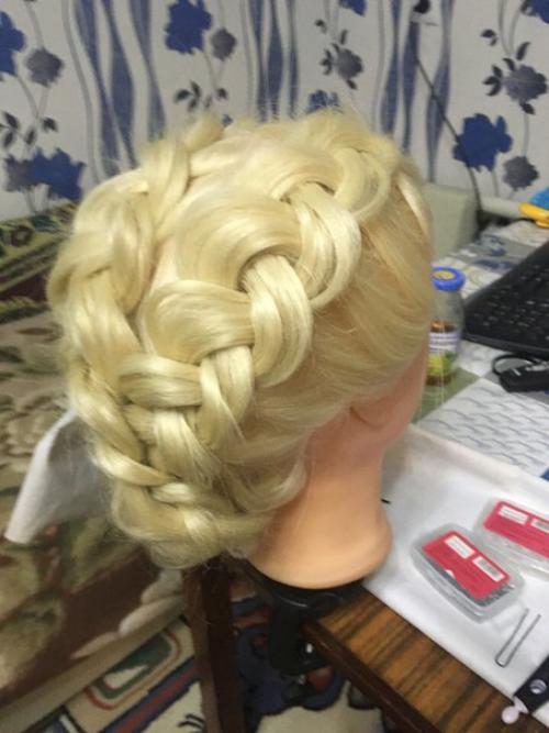 Ищу моделей на создание образов (макияж причёска) для пополнения портфолио, оплата за расходники! 02