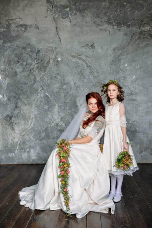 Не обычный цветочный аксессуар, как альтернатива букета невесты. 01