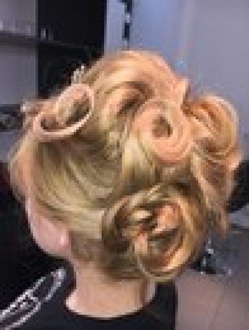 Милые выпускницы?  , Близится ваш самый долгожданный день. 03