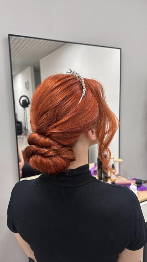 Репетиция свадебной прически на длинные и густые волосы. 01