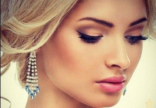 Внимание?  Девочки?  Скидки на ПРИЧЕСКИ макияж 10%. 01