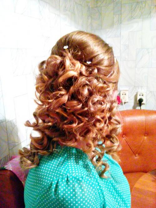 Милые дамы?  Еще есть свободные места для создания образа на выпускной? 08