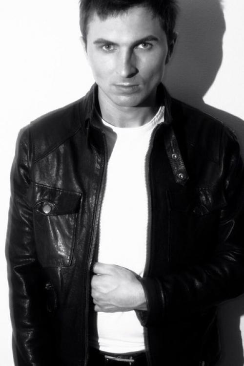 Артём занимается подборкой имиджа - внешним видом человека, разработкой индивидуального стиля и законченного образа? 01