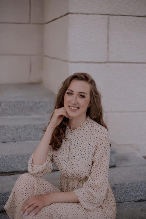 Какой красивой и завораживающей может быть девушка, чье лицо украшает улыбка. 02