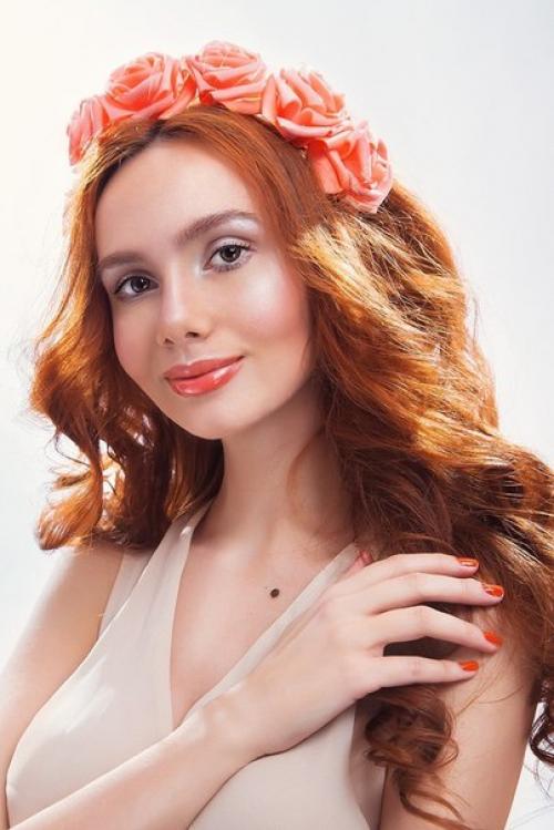 Девочки - красавицы!  Мы разбираем оставшееся время (шеллак, макияж, кератиновое выпрямление: Пт (26. 06