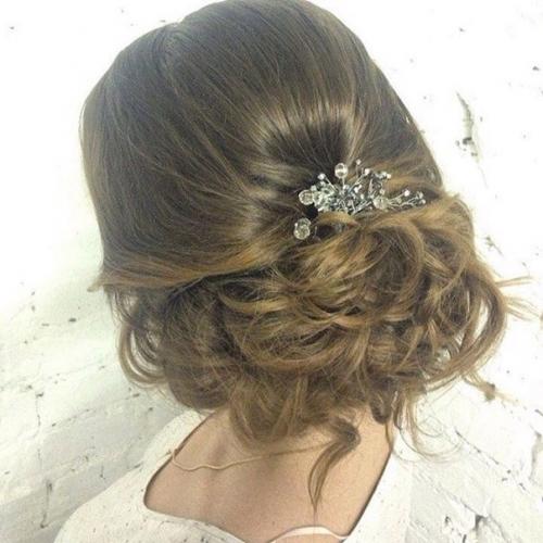 Я могу сделать вам профессиональный макияж и прическу к выпускному вечеру? 01