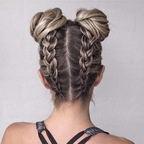 Дорогие наши, наши мастера умеют делать потрясающие укладки и причёски. 01