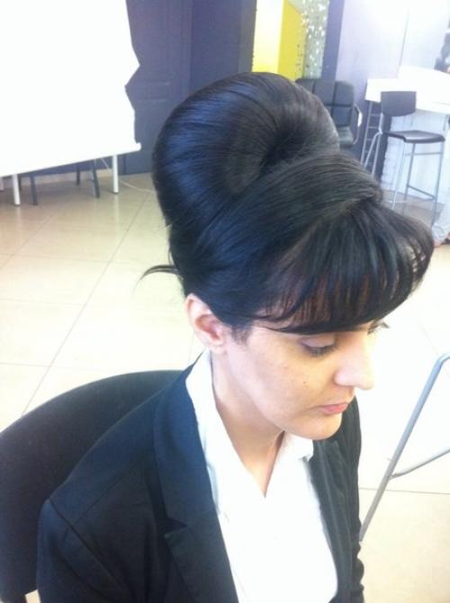 Милые девушки!  Сейчас я учусь на стилиста на прическам и мне очень нужна модель (с прямыми волосами, средней длины) на 16- ое июня! 03