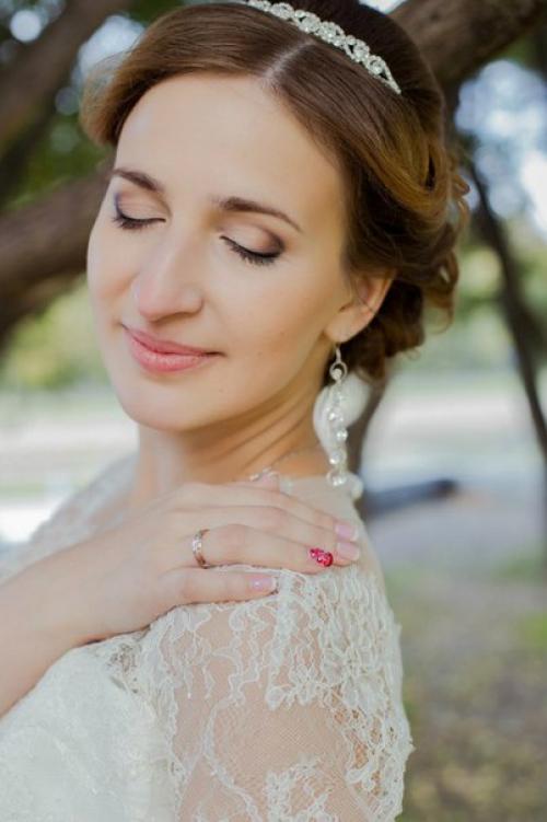 Милые дамы?  Мастер по созданию причёсок и макияжа? 07