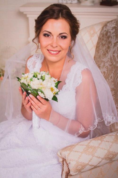 Милые невесты, запись на макияж и прическу продолжается! 01