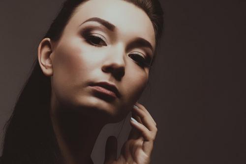 Милые дамы?  Мастер по созданию причёсок и макияжа? 08