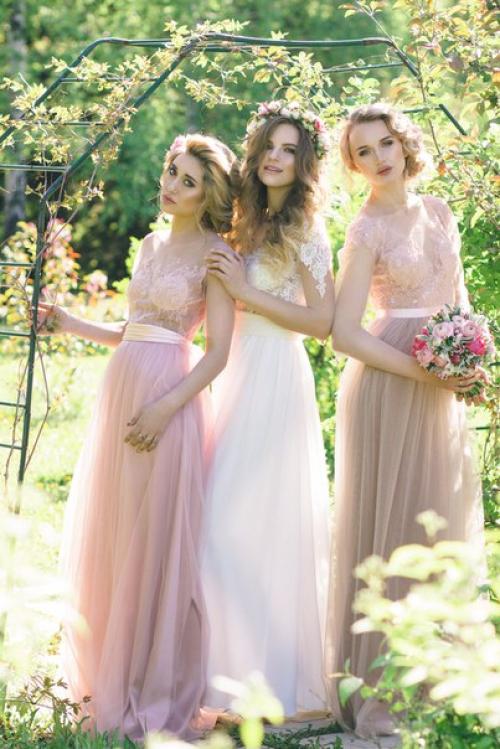 Урок макияжа.  1 нанесите базу под тени и припудрите веко. 03