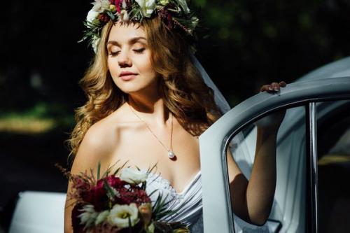 Я вам девушки могу? 01