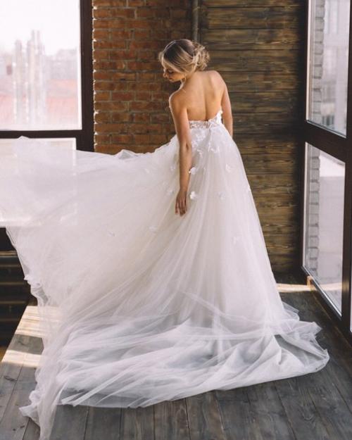 Дорогие невесты приглашаю вас на шикарные свадебные образы. 04