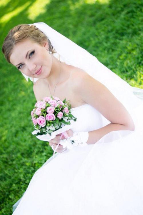 Милые невесты, запись на макияж и прическу продолжается! 07