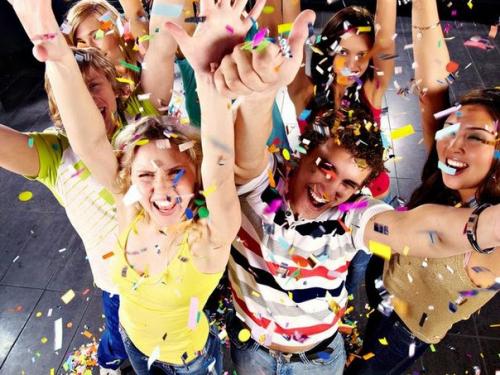 6 вариантов чем развлечь гостей во время фотосессии молодых. 04 6 вариантов чем развлечь гостей во время фотосессии молодых. 04